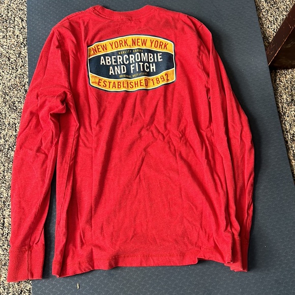 REDUCED!!Men’s long sleeve top - Picture 3 of 5